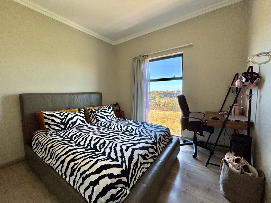 2 Bedroom Property for Sale in Parklands Western Cape